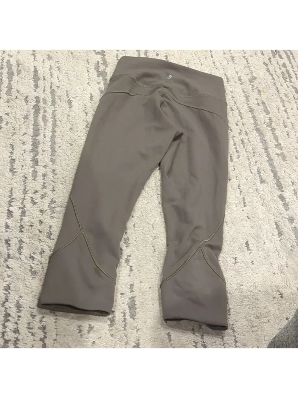Lululemon In Movement Crop *Everlux 19